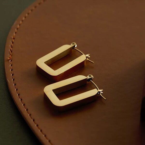 Emery Hoops