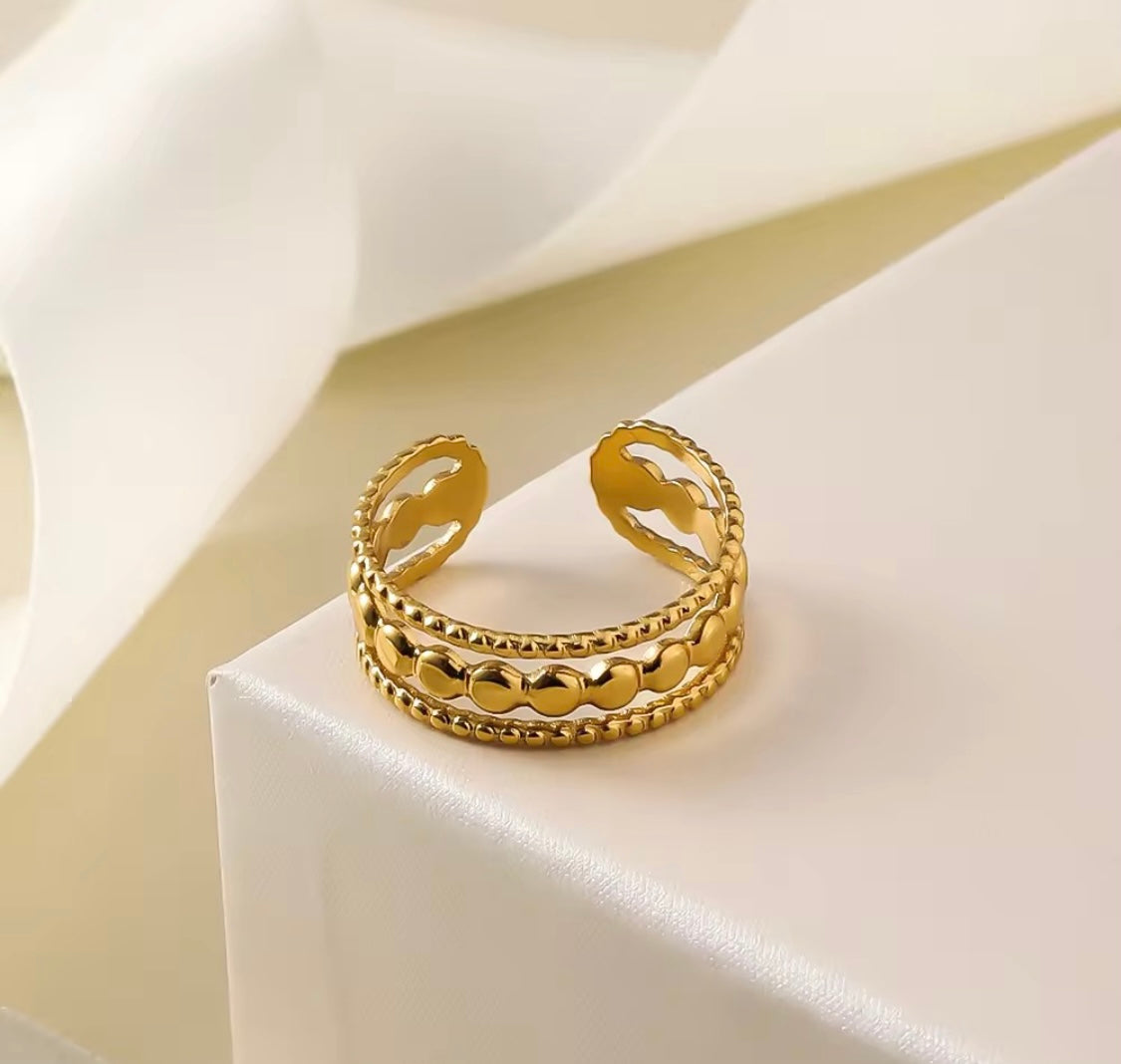 String Gold Ring (Adjustable)
