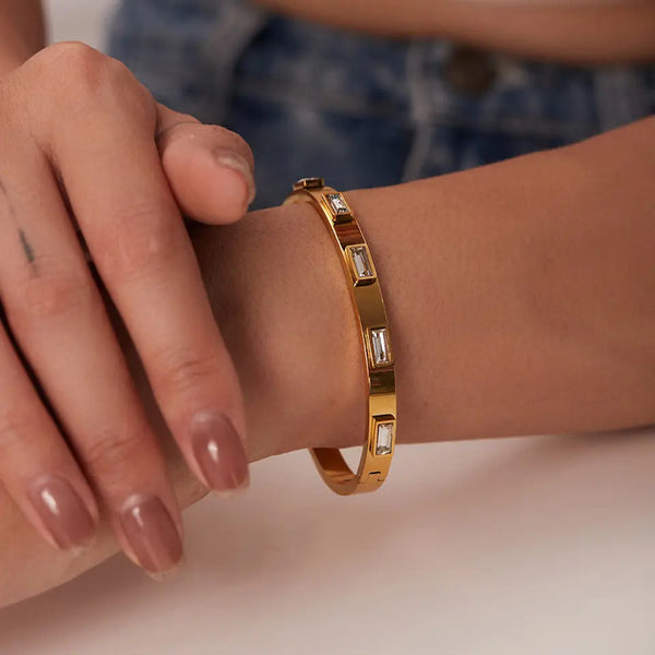 Dainty Gold Bracelet