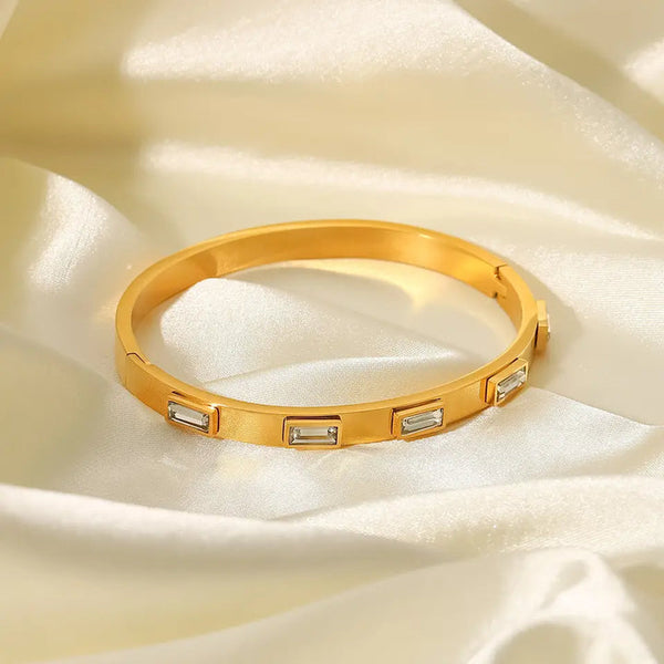 Dainty Gold Bracelet