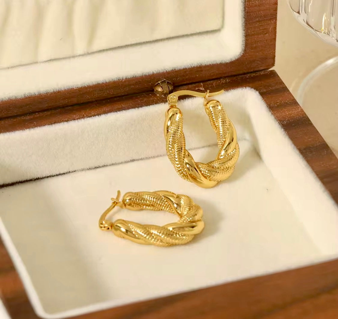 Tess Twisted Hoops