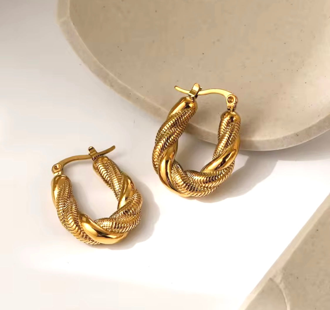 Tess Twisted Hoops