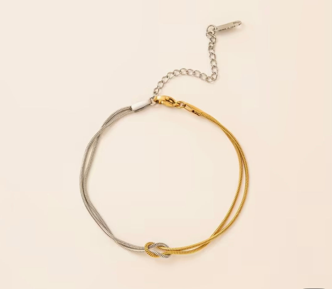 Knot Bracelet