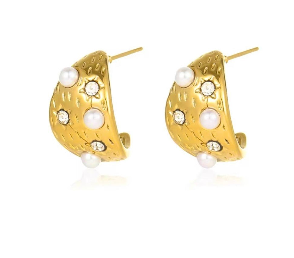Pearl Studs