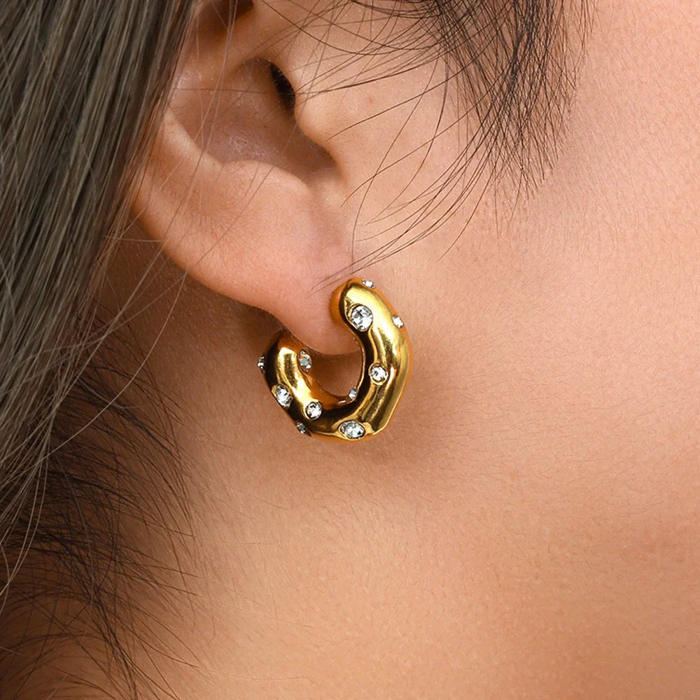 Cleo Hoops