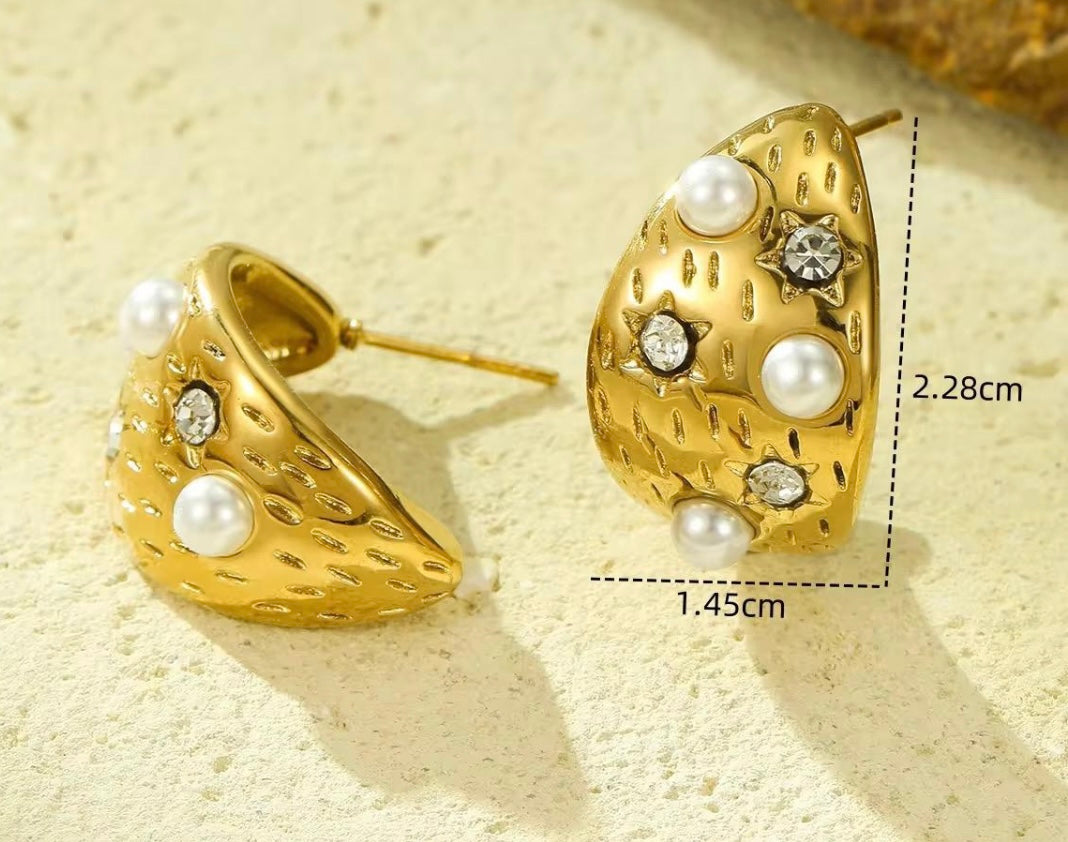 Pearl Studs
