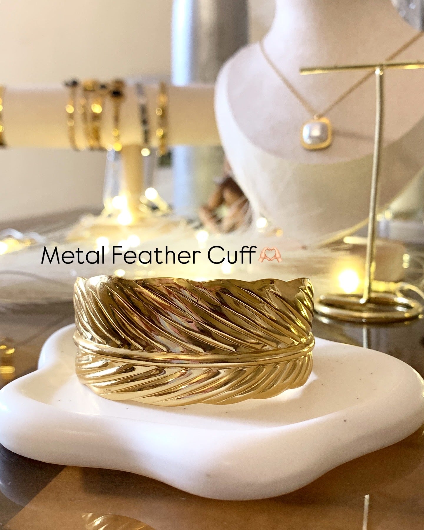 Metal Feather Handcuff