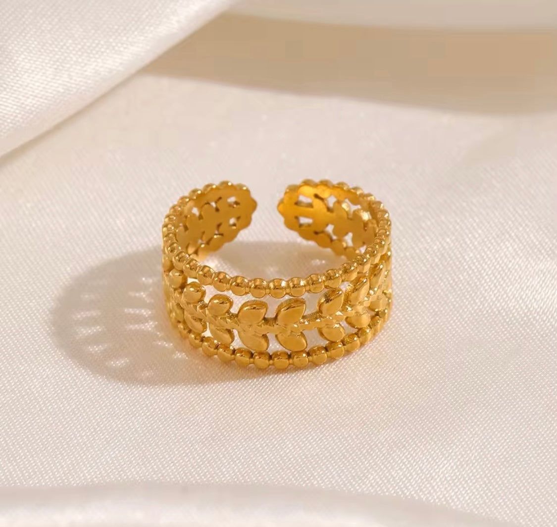 Leaf Gold Ring (Adjustable)