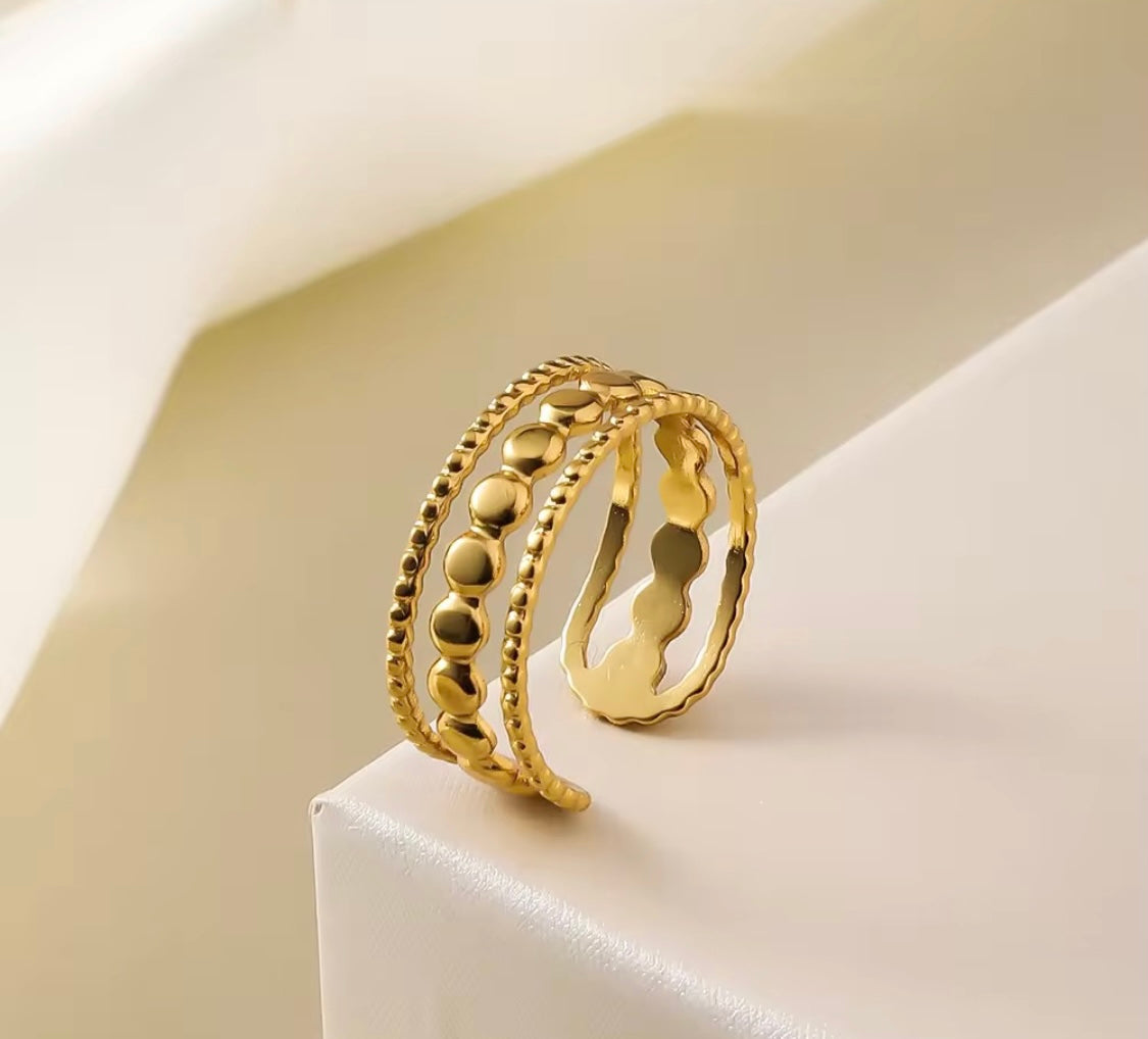 String Gold Ring (Adjustable)