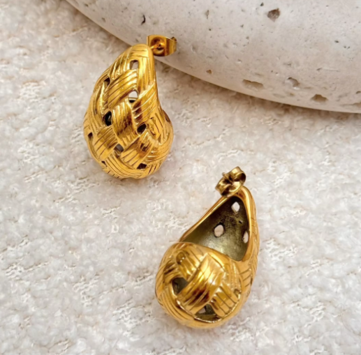 Statement Hoops