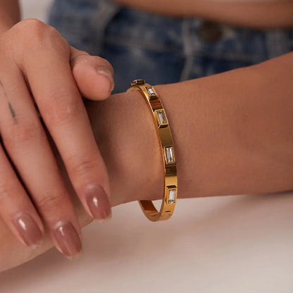 Dainty Gold Bracelet