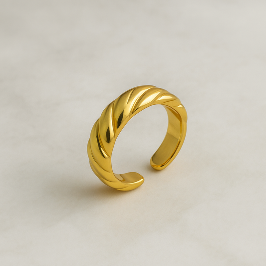 Croissant Ring (Adjustable)