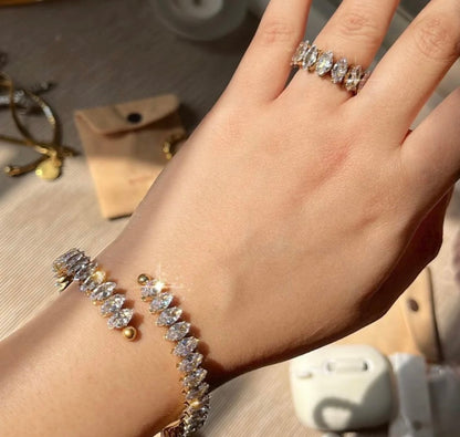 Victoria Cuff