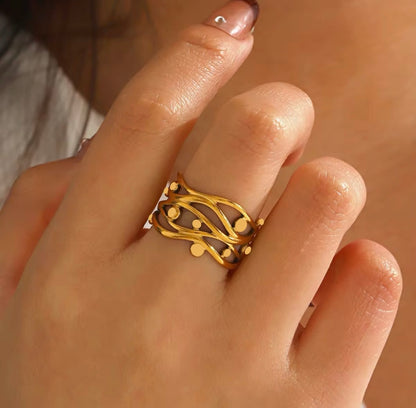 Twisted Wave Ring (Adjustable)