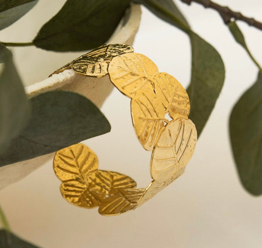 Chunky Leaf Cuff