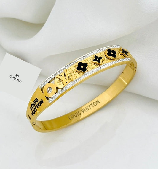 LV Clove Bangle