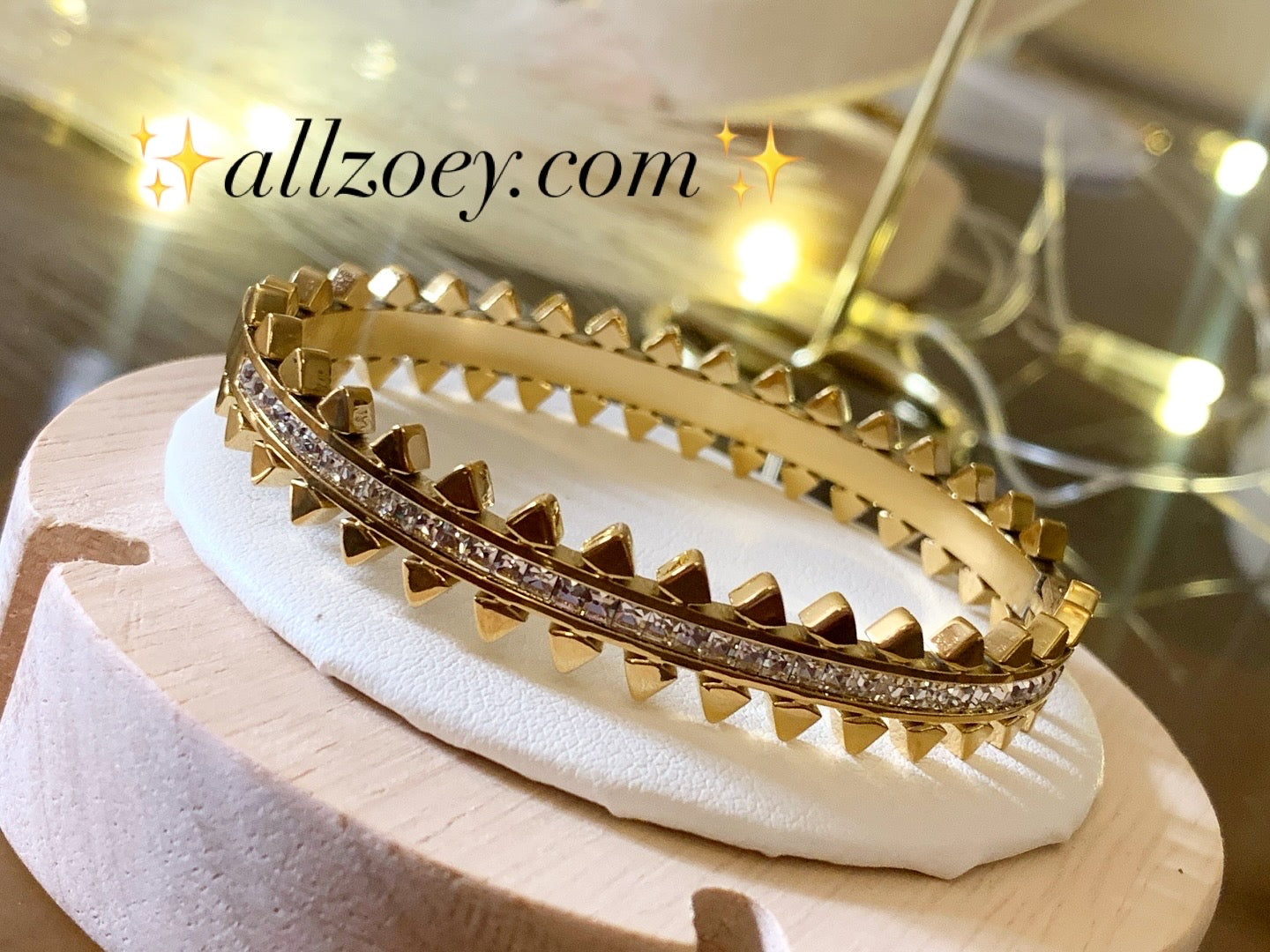 Charm Geometric Bangle