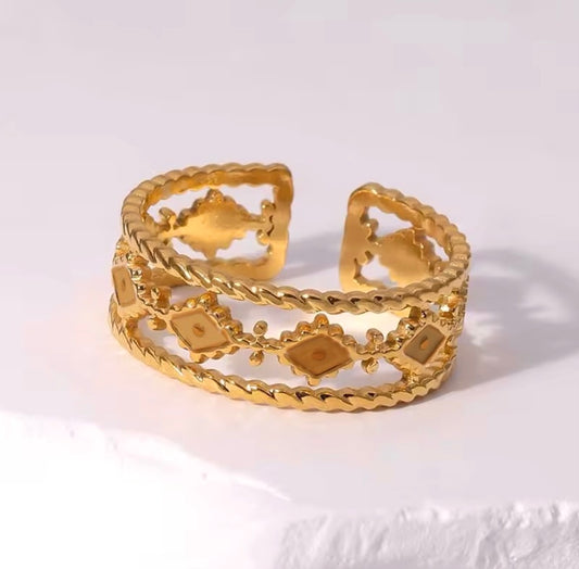 Velora Ring (Adjustable)