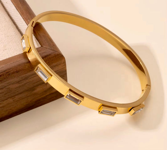 Dainty Gold Bracelet