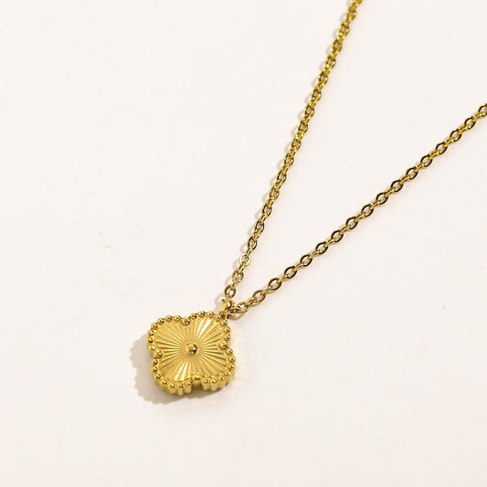 Clover Gold Pendant