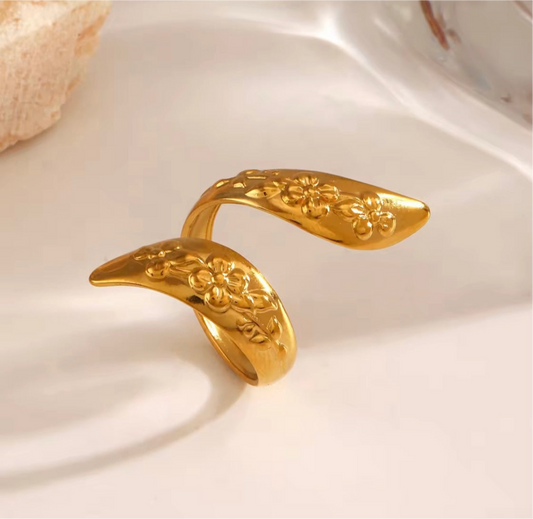 Valerie Ring (Adjustable)