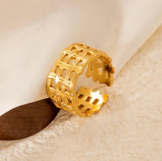 Woven Elegance Ring (Adjustable)
